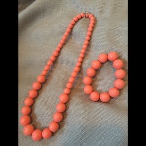 New necklace and bracelet set